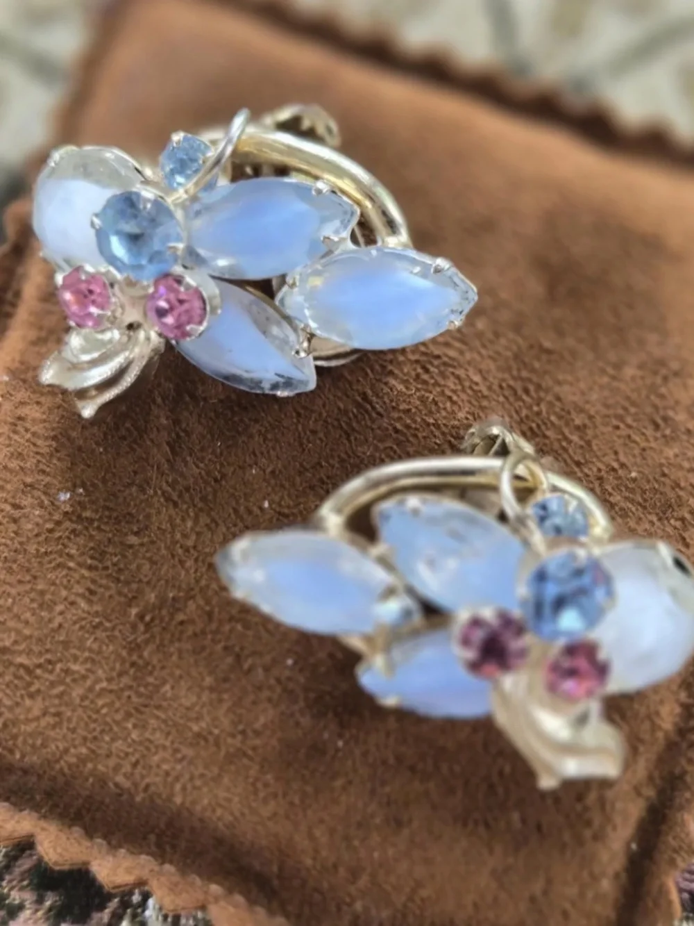 unbranded dreamy pair